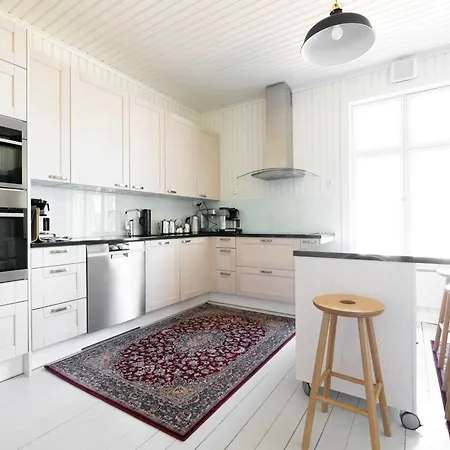 Kapteenin Huvilat By Interhome Stormalo